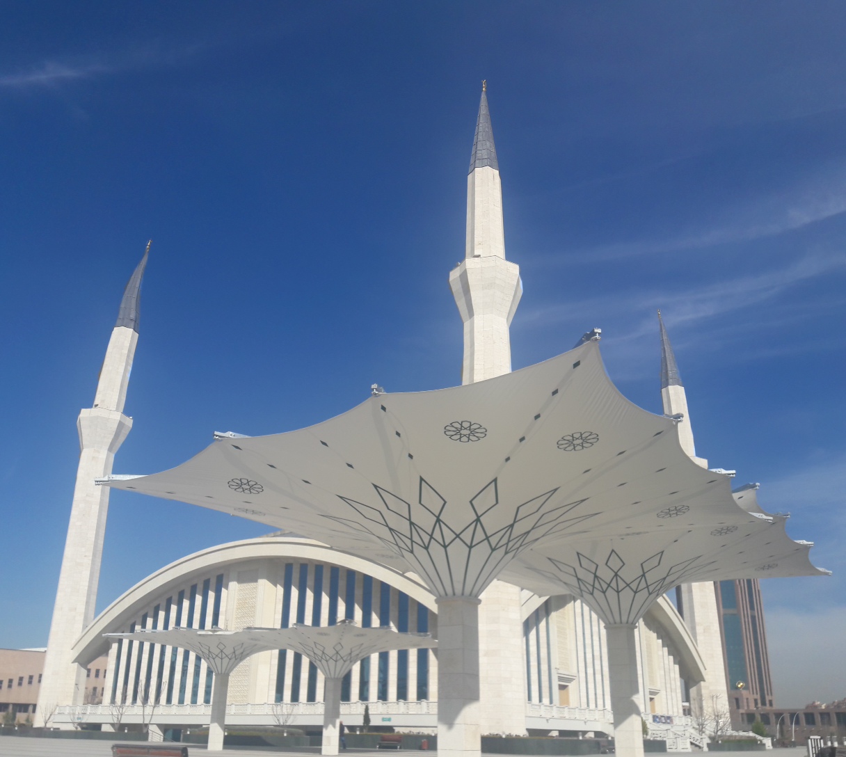 Ahmet Hamdi Akseki Camii